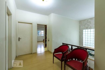 Casa para alugar com 300m², 4 quartos e 5 vagasHall dos quartos