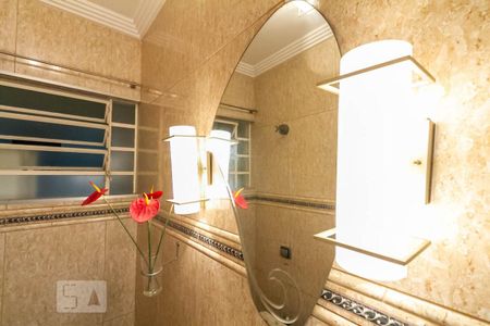 Casa para alugar com 300m², 4 quartos e 5 vagasLavabo