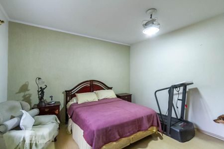 Casa para alugar com 300m², 4 quartos e 5 vagasSuíte