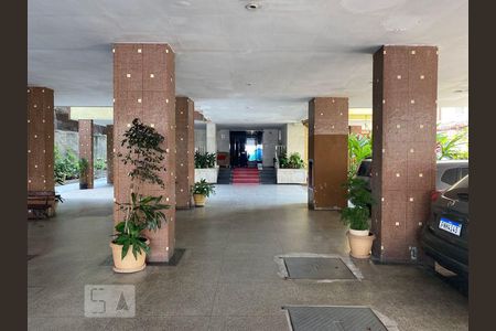 Apartamento à venda com 66m², 2 quartos e 1 vagaHall do Condomínio