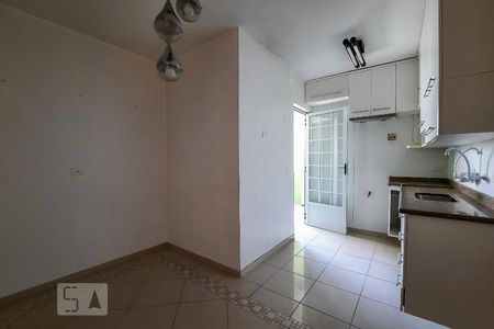 Apartamento para alugar com 76m², 2 quartos e 1 vaga Apartamento para alugar com 76m², 2 quartos e 1 vagaCozinha