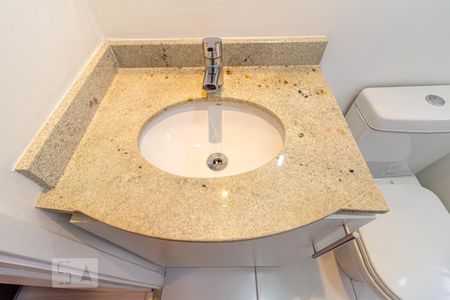 Studio para alugar com 30m², 1 quarto e 1 vaga Studio para alugar com 30m², 1 quarto e 1 vagaBanheiro