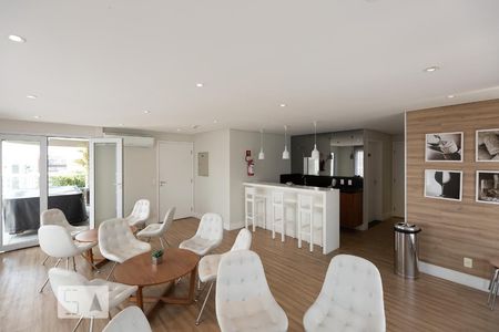 Studio para alugar com 30m², 1 quarto e 1 vaga Studio para alugar com 30m², 1 quarto e 1 vagaÁrea comum - Salão de festas