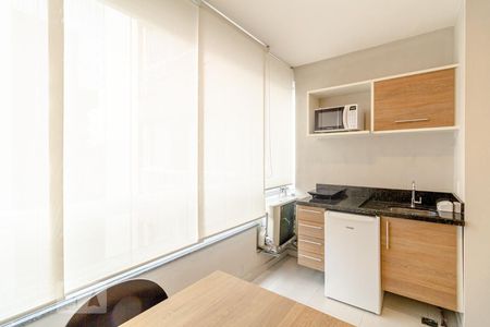 Studio para alugar com 30m², 1 quarto e 1 vaga Studio para alugar com 30m², 1 quarto e 1 vagaVaranda e Cozinha
