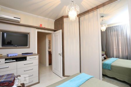 Quarto 1  de apartamento à venda com 2 quartos, 75m² em Alto Petrópolis, Porto Alegre