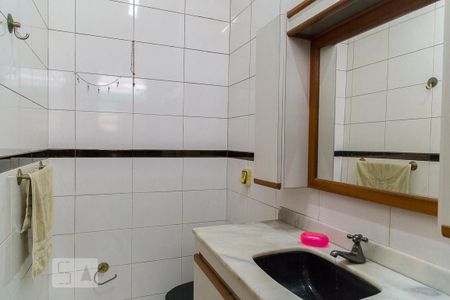 Casa à venda com 400m², 5 quartos e 8 vagasBanheiro da suíte