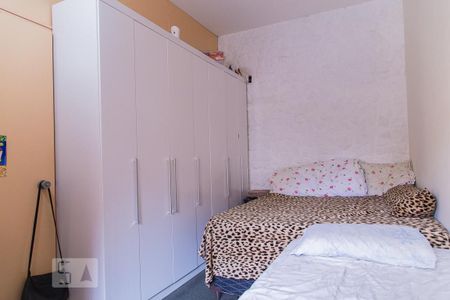 Casa à venda com 400m², 5 quartos e 8 vagasQuarto da edícula