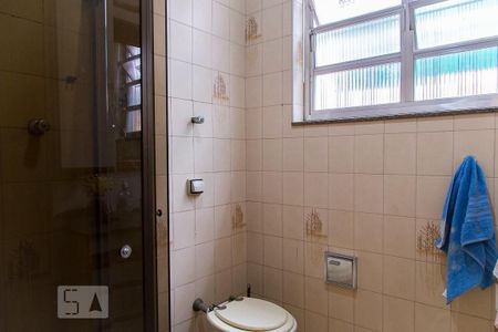 Casa à venda com 400m², 5 quartos e 8 vagasBanheiro social