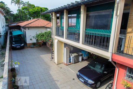 Casa à venda com 400m², 5 quartos e 8 vagasVista da área da churrasqueira