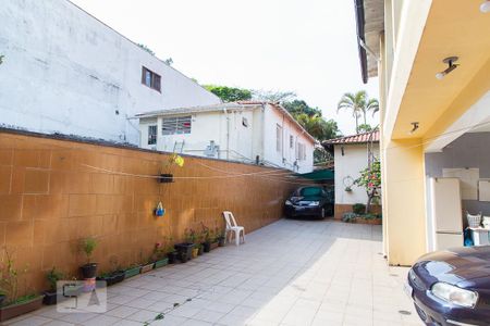 Casa à venda com 400m², 5 quartos e 8 vagasQuintal