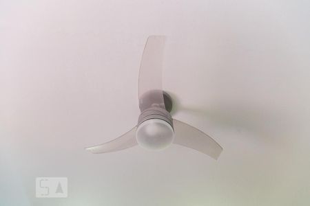 Casa à venda com 400m², 5 quartos e 8 vagasSala da edícula - Ventilador