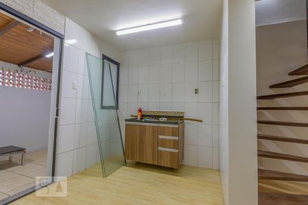 Cozinha de casa de condomínio para alugar com 2 quartos, 69m² em Santa Tereza, Porto Alegre