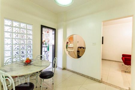 Apartamento à venda com 137m², 3 quartos e sem vagaCozinha