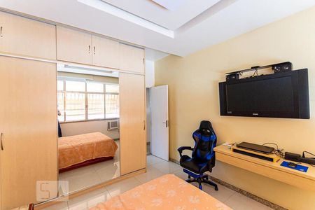 Apartamento à venda com 137m², 3 quartos e sem vagaSuite 1