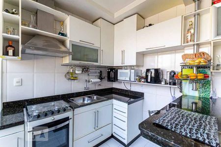 Apartamento à venda com 137m², 3 quartos e sem vagaCozinha 