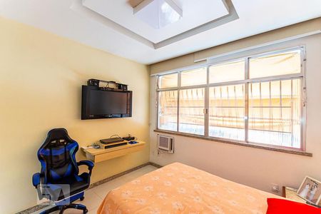 Suite 1 de apartamento à venda com 3 quartos, 137m² em Icaraí, Niterói