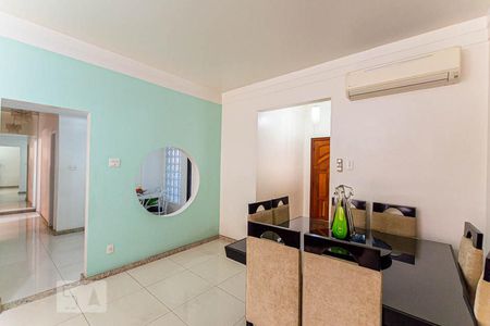 Sala de apartamento à venda com 3 quartos, 137m² em Icaraí, Niterói