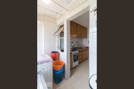 Apartamento à venda com 72m², 2 quartos e 1 vagaÁrea de Serviço