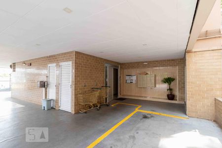 Apartamento à venda com 72m², 2 quartos e 1 vagaÁrea comum