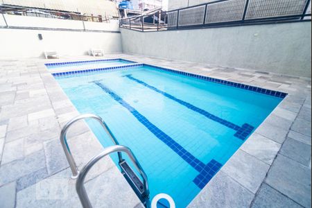 Apartamento para alugar com 64m², 2 quartos e 1 vaga Apartamento para alugar com 64m², 2 quartos e 1 vagaÁrea comum - Piscina