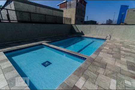Apartamento para alugar com 64m², 2 quartos e 1 vaga Apartamento para alugar com 64m², 2 quartos e 1 vagaÁrea comum - Piscina