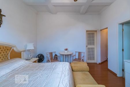 Casa de condomínio para alugar com 600m², 4 quartos e 6 vagasSuíte 4