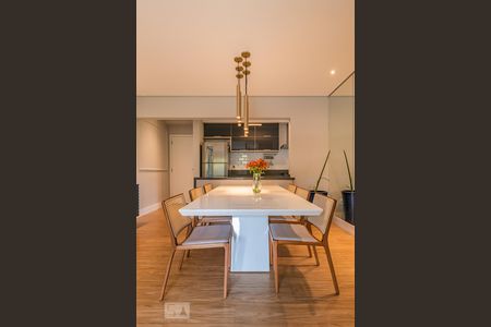 Sala de apartamento para alugar com 3 quartos, 87m² em Jardim Tupanci, Barueri