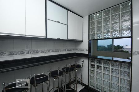 Cozinha de apartamento para alugar com 2 quartos, 99m² em Centro, Rio de Janeiro