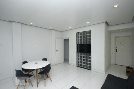 Apartamento para alugar com 99m², 2 quartos e sem vagaSala