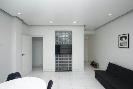 Apartamento para alugar com 99m², 2 quartos e sem vagaSala