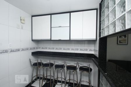 Apartamento para alugar com 99m², 2 quartos e sem vagaCozinha