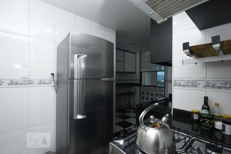 Apartamento para alugar com 99m², 2 quartos e sem vagaCozinha