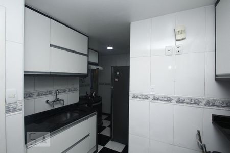 Apartamento para alugar com 99m², 2 quartos e sem vagaCozinha
