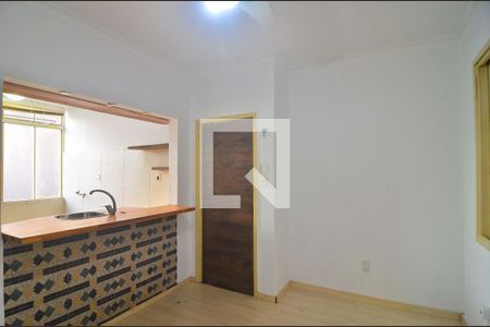 Sala de apartamento para alugar com 1 quarto, 40m² em Marechal Rondon, Canoas