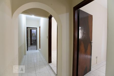 Corredor de casa para alugar com 3 quartos, 150m² em Itaquera, São Paulo