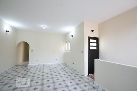 Sala de casa para alugar com 3 quartos, 150m² em Itaquera, São Paulo
