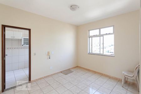Sala 2 de apartamento para alugar com 4 quartos, 120m² em Sagrada Família, Belo Horizonte