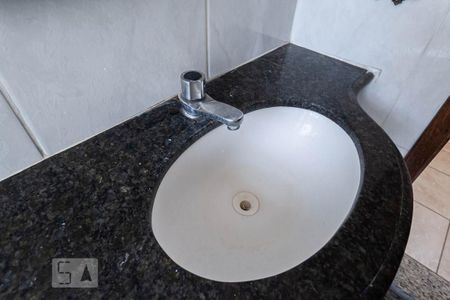 Apartamento para alugar com 125m², 4 quartos e 2 vagasBanheiro social