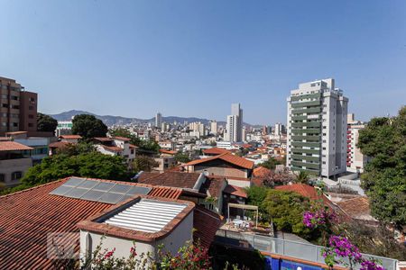 Vista da sala 2 de apartamento para alugar com 4 quartos, 120m² em Sagrada Família, Belo Horizonte