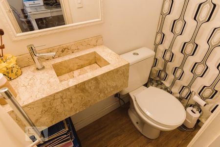 Casa de condomínio à venda com 68m², 2 quartos e 1 vagaLavabo