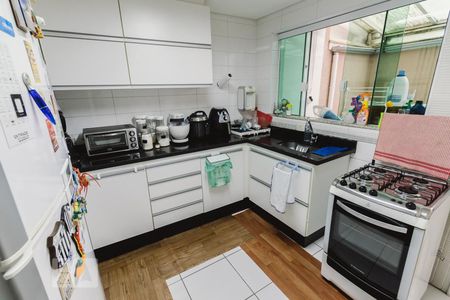 Casa de condomínio à venda com 68m², 2 quartos e 1 vagaCozinha