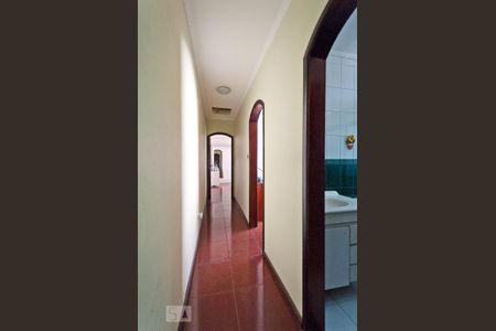 Corredor de casa à venda com 3 quartos, 150m² em Jardim Santa Maria, São Paulo