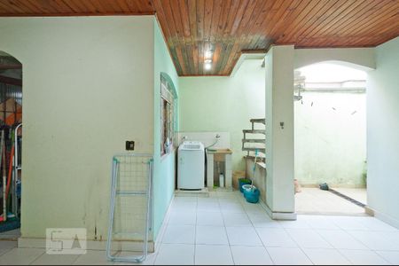Casa à venda com 150m², 3 quartos e 2 vagas Casa à venda com 150m², 3 quartos e 2 vagasLavanderia