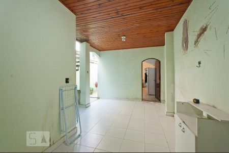 Casa à venda com 150m², 3 quartos e 2 vagas Casa à venda com 150m², 3 quartos e 2 vagasLavanderia