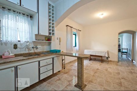 Casa à venda com 150m², 3 quartos e 2 vagas Casa à venda com 150m², 3 quartos e 2 vagasCozinha