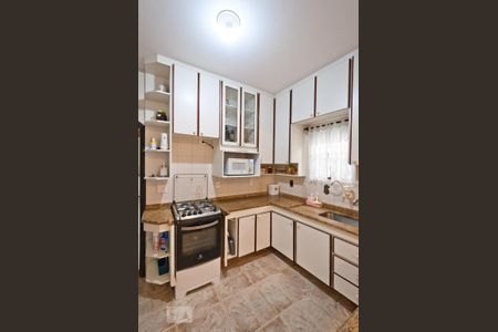 Casa à venda com 150m², 3 quartos e 2 vagas Casa à venda com 150m², 3 quartos e 2 vagasCozinha