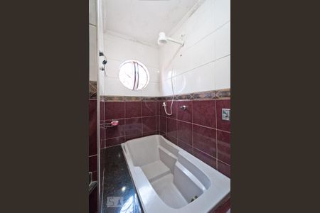 Casa à venda com 150m², 3 quartos e 2 vagas Casa à venda com 150m², 3 quartos e 2 vagasBanheiro da Suíte