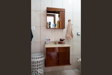 Casa à venda com 350m², 4 quartos e 6 vagasBANHEIRO