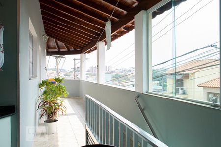 Casa à venda com 350m², 4 quartos e 6 vagasSACADA