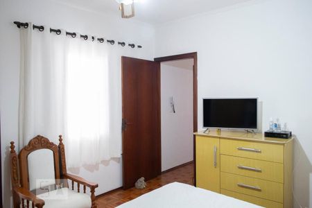 Casa à venda com 487m², 4 quartos e 5 vagasQUARTO 1 SUITE